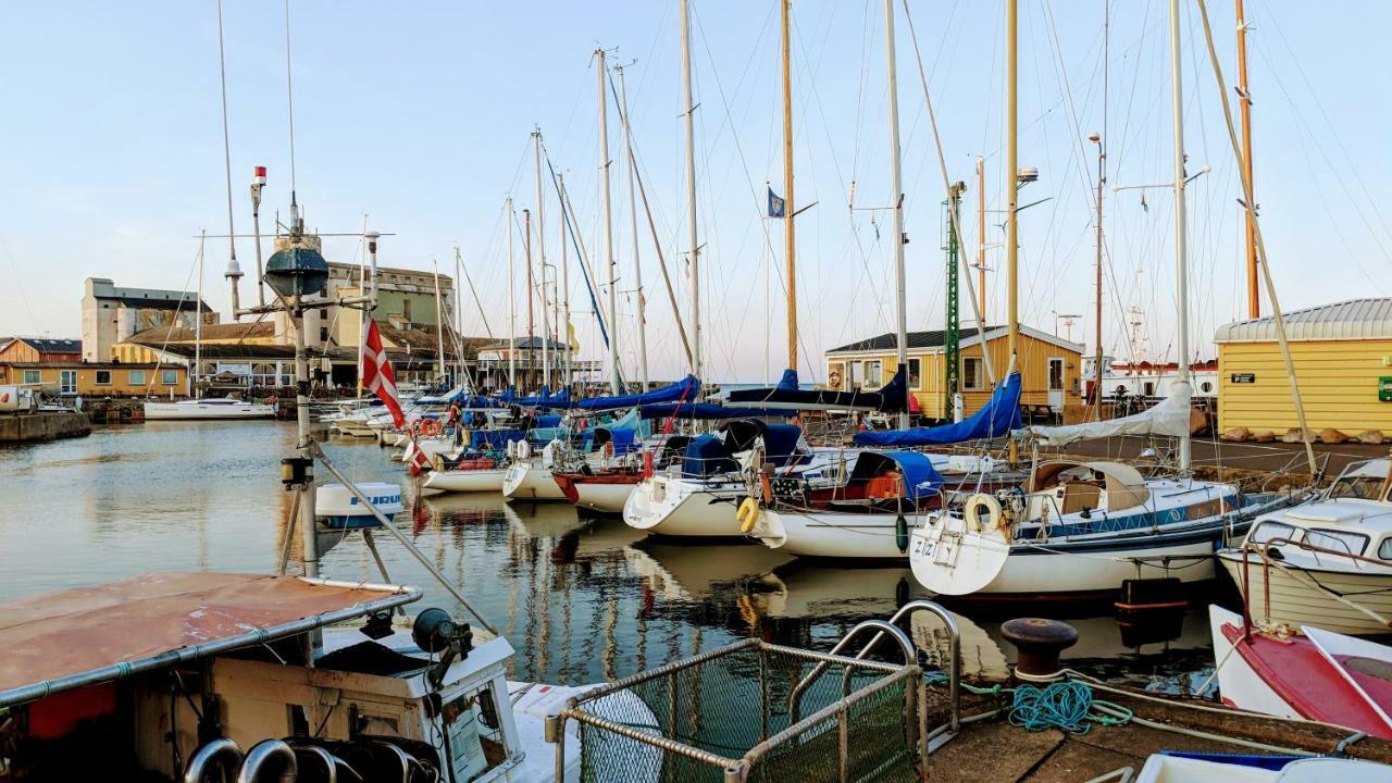Motel Harbour Sleep Neksø Exterior foto